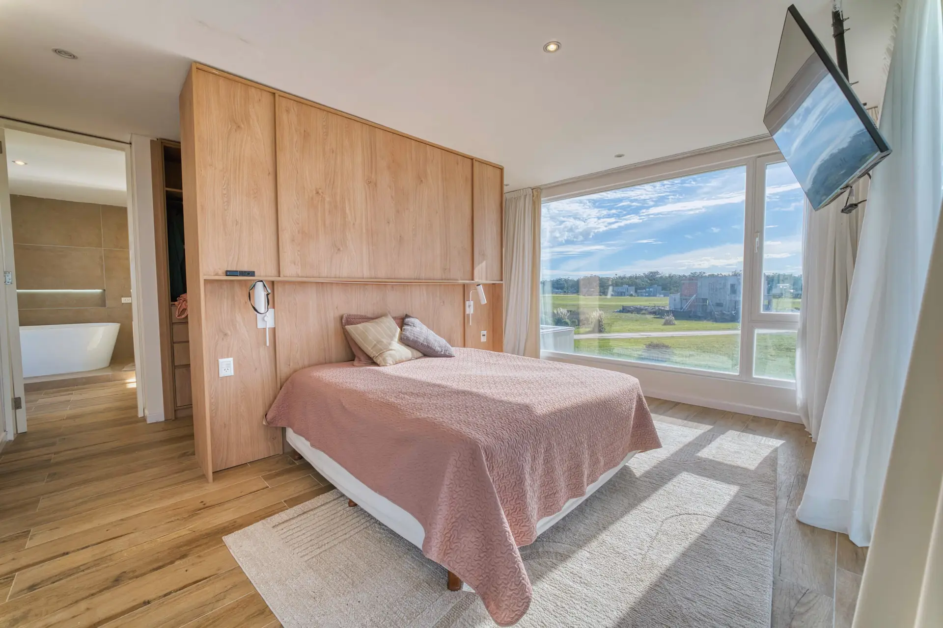 Fotografía inmobiliaria HDR profesional para propiedades y desarrollos